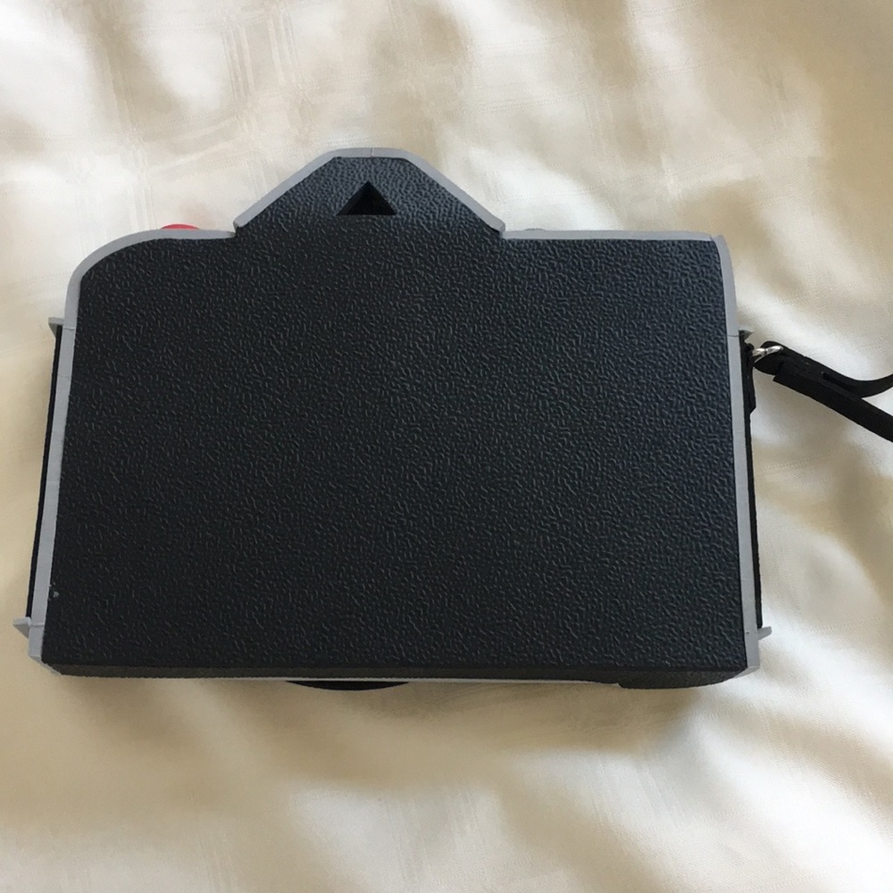 Keepsake Shadow Box - Camera Shape - Picture 3 of 6